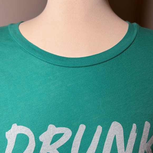 WILDFOX 100% Cotton Cropped Baby Tee / Tshirt “Drunk on Love” GREEN / MEDIUM - Picture 5 of 10